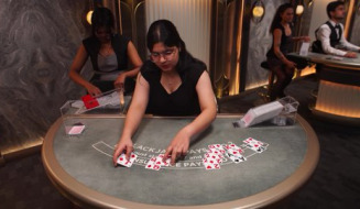 Live Table